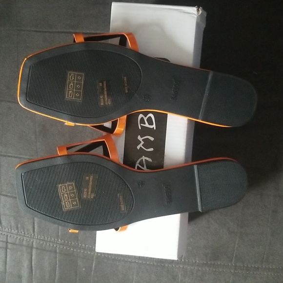 Sandal - Picture 4 of 7